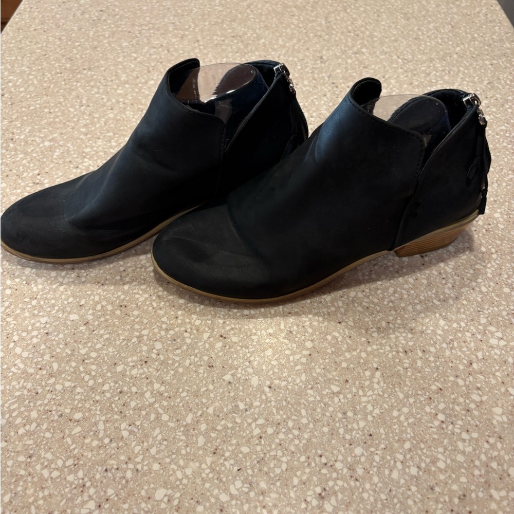 Elegant Black Ankle Booties